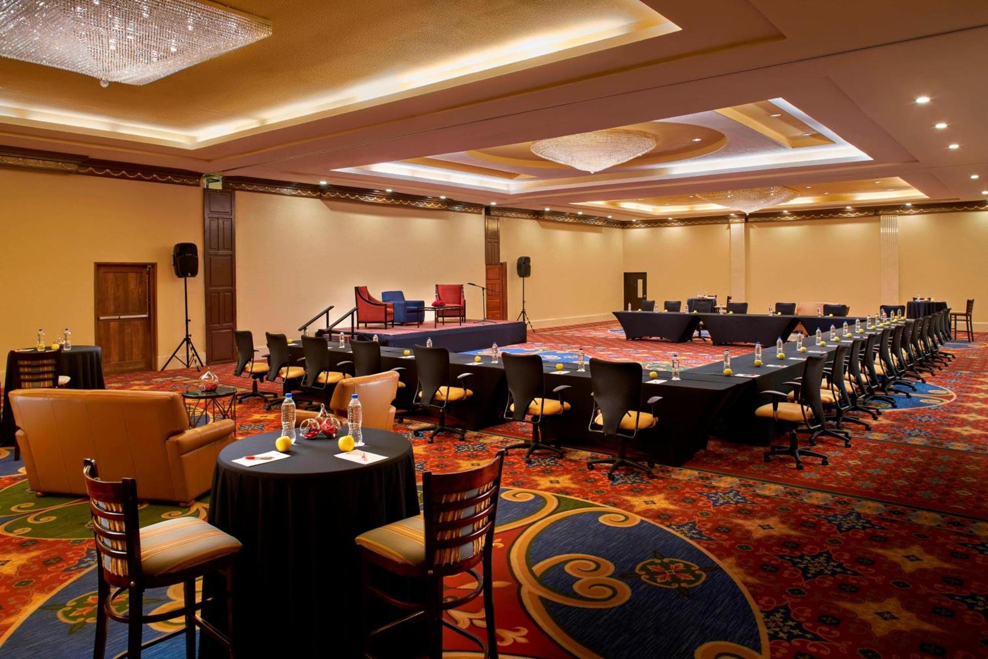 Fiesta Americana Hacienda Ixtapan De La Sal Ixtapan de la Sal Exterior foto The ballroom at the Sheraton Jumeirah Hotel