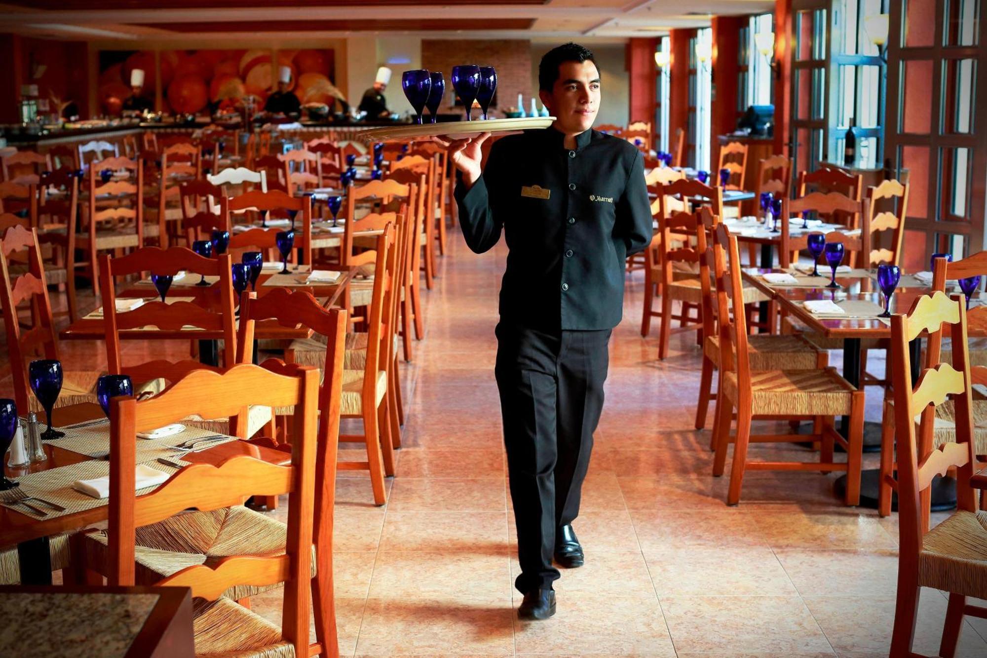 Fiesta Americana Hacienda Ixtapan De La Sal Ixtapan de la Sal Exterior foto A restaurant manager